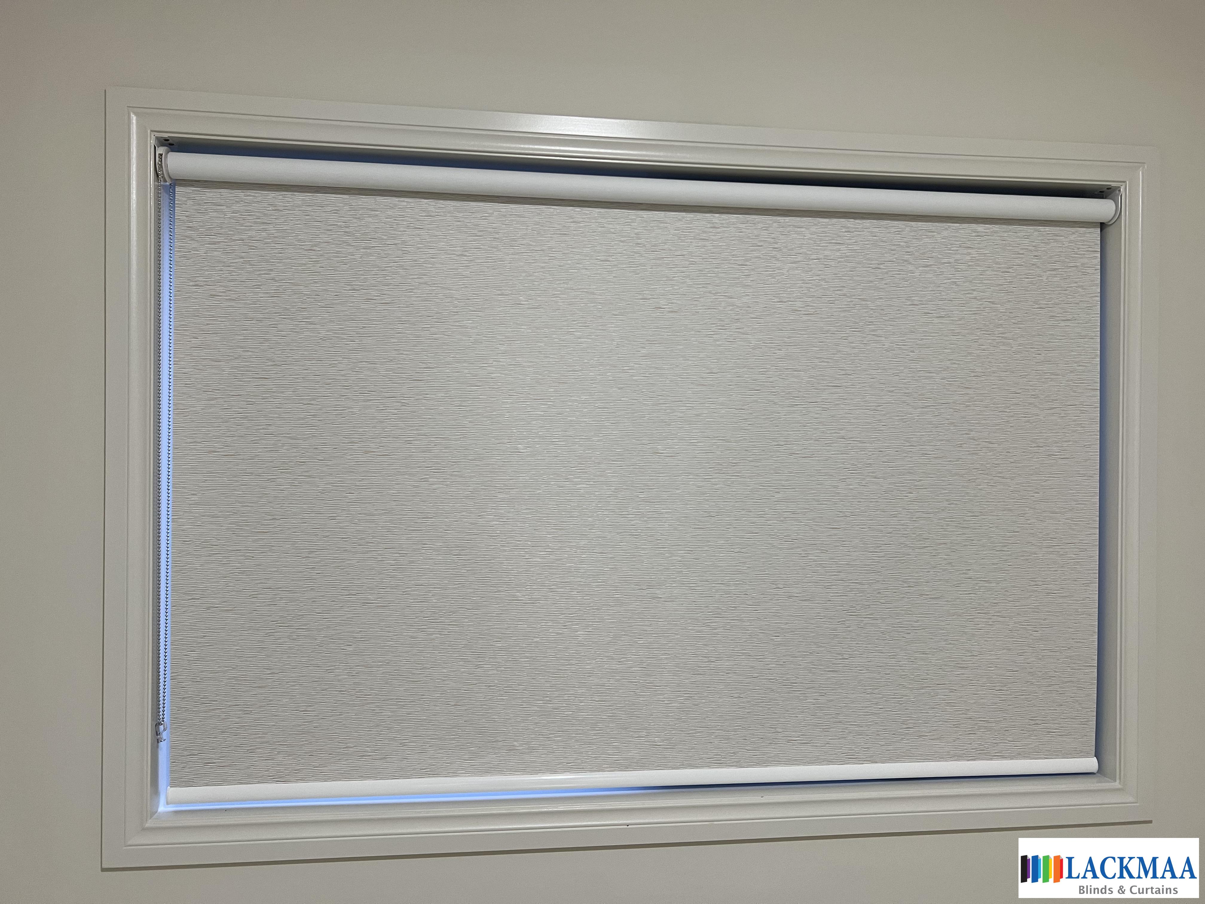 Textured Blind 8